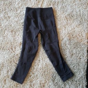 Lulu stretch pants